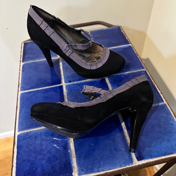 Boden Black Suede 4" Heels / Vtg. 40's Look Pumps w/ Grey Ribbon Trim sz 8 - Picture 5 of 10